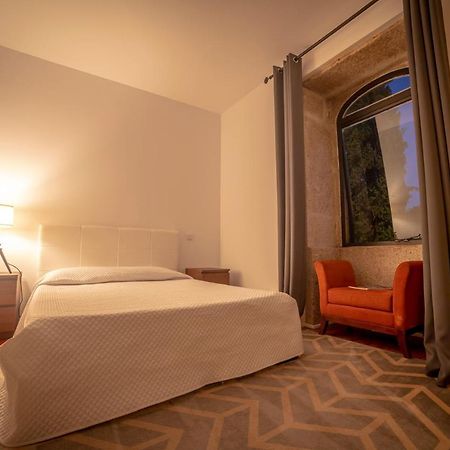 Quinta Da Malaposta - Boutique Hotel & Eventos Вила-Нова-ди-Сервейра Экстерьер фото